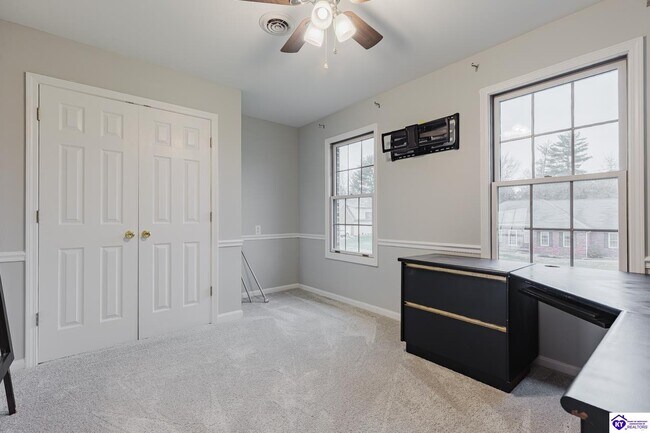 Building Photo - 404 Michigan Ave