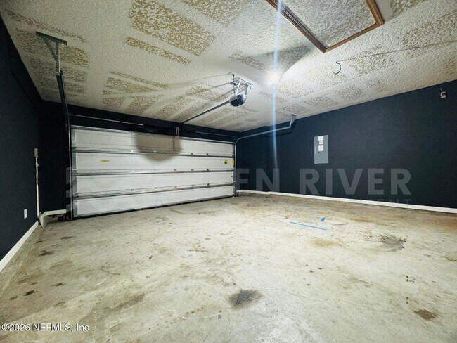 Building Photo - 6162 Sandler Chase Trail