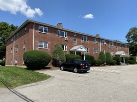 Building Photo - 369 Elliot St