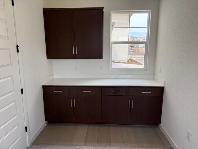 Building Photo - Brand New Desirable One Lake Subdivision -...
