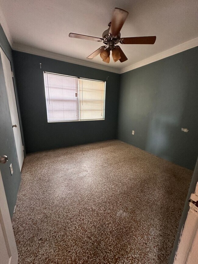 Building Photo - Sigle family home