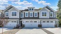 Building Photo - 3 Bedroom 2.5 Bath