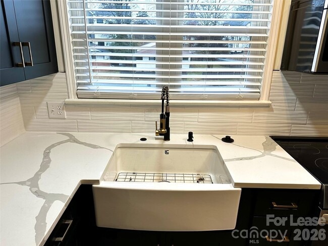 Building Photo - 1450 Academy St