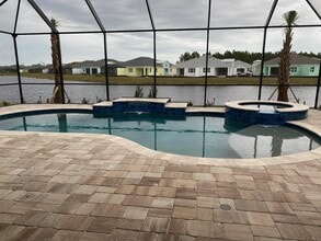 Building Photo - 424 Tropics Ave