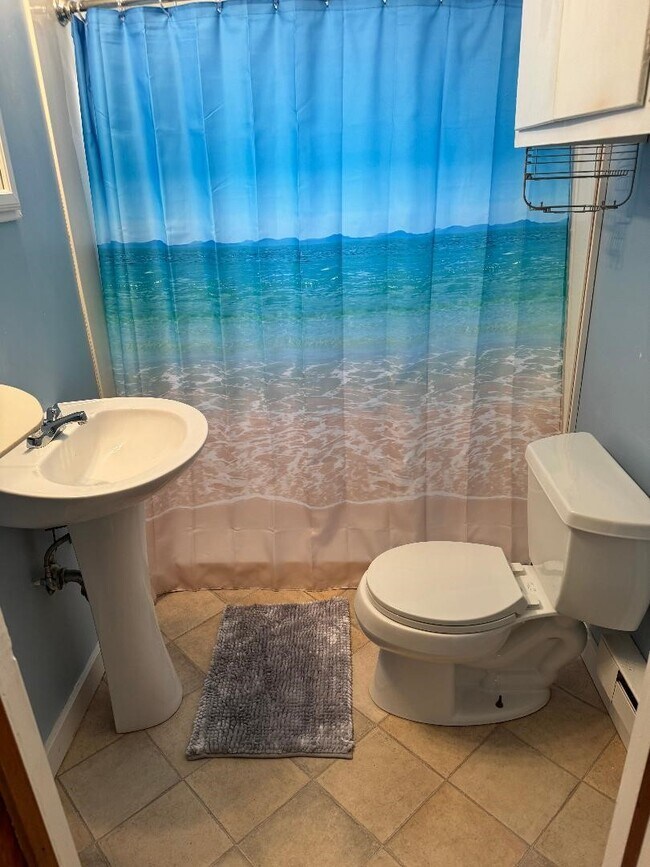 Building Photo - 890 S Park Rd