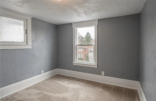 Building Photo - Now Leasing Spacious 4-Bedroom Home in University Park!