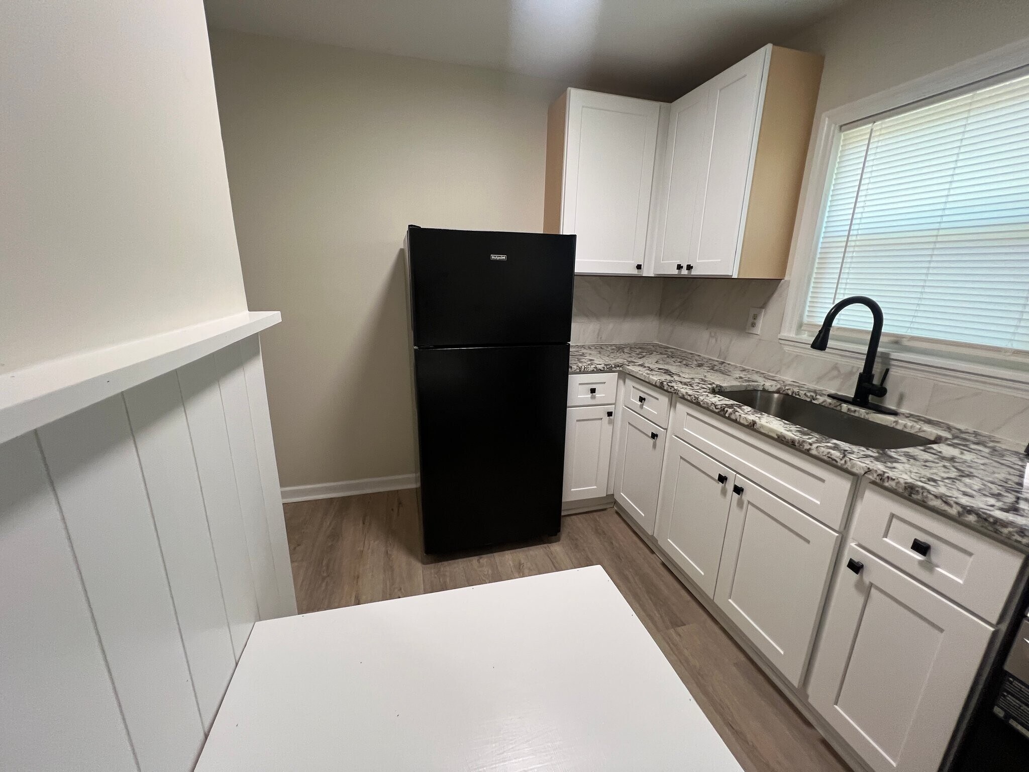 Building Photo - 506 N Line St