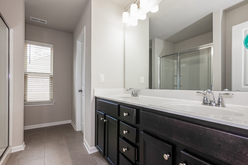 Building Photo - 1013 Helms Rd