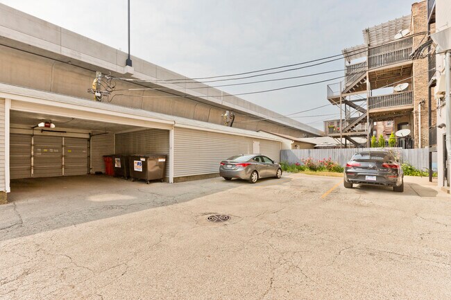 Building Photo - 5212 N Winthrop Ave