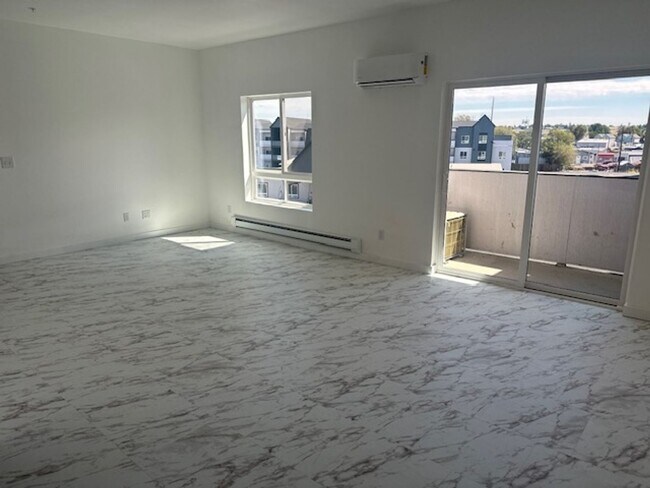 Building Photo - Now Leasing Modern Heights Apartments