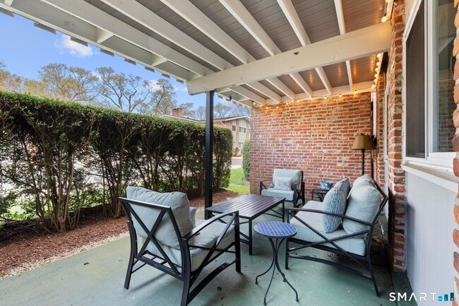 Building Photo - 132 Southport Woods Drive