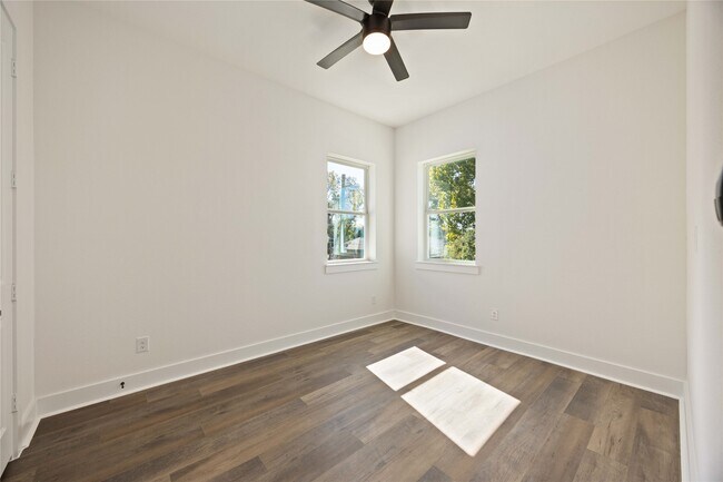 Building Photo - 6528 Tuskegee St