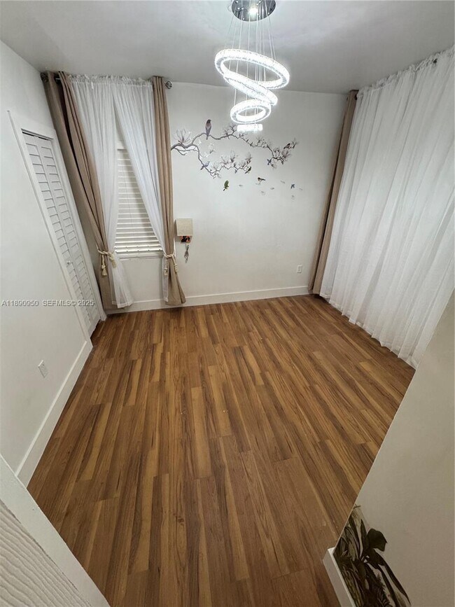 Building Photo - 110 NE 68th St