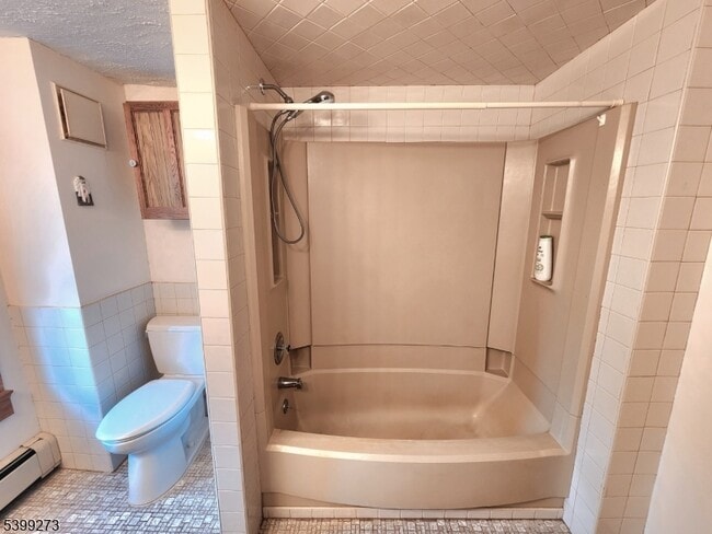 Building Photo - 340 NJ-94