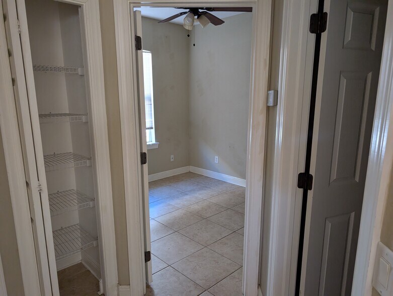 Building Photo - 2193 River Ridge Blvd