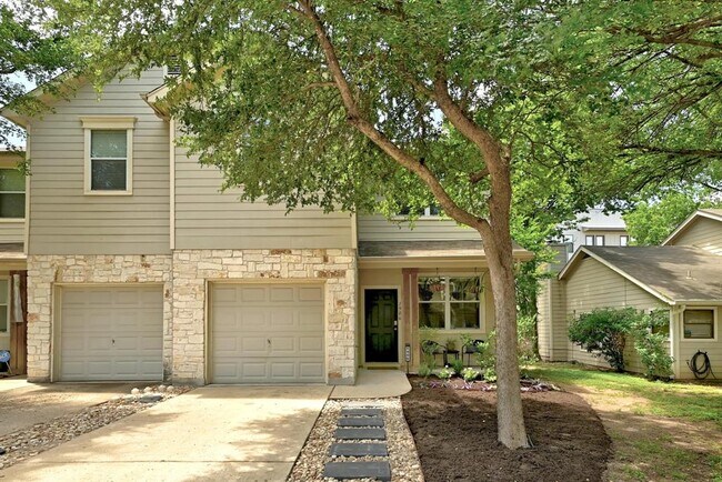 Primary Photo - 512 Eberhart Ln