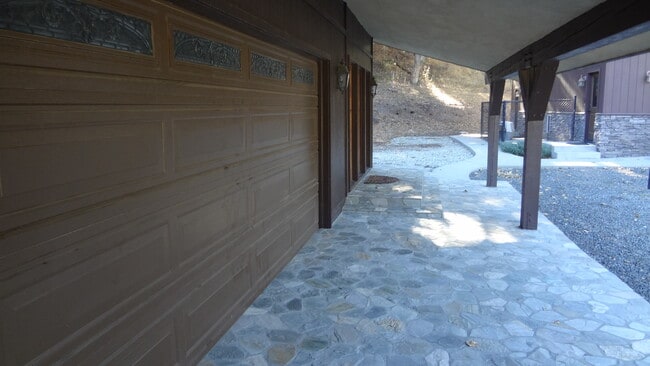 Building Photo - 18000 S Mountain Rd