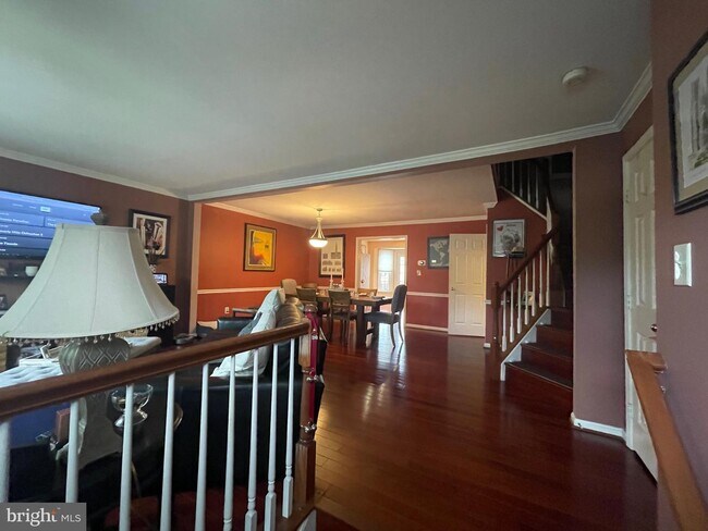 Building Photo - 43378 Livery Square