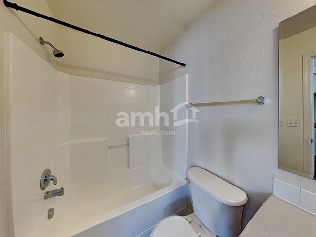 Building Photo - 3342 W Wave Dr