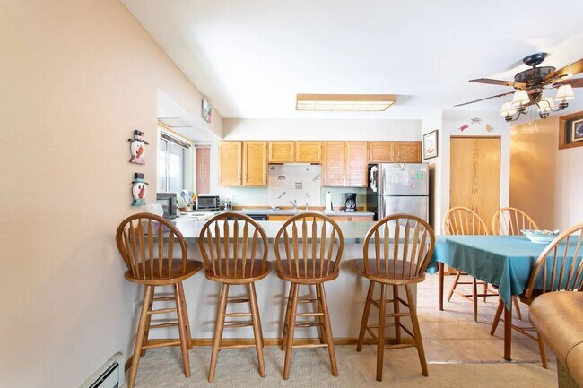 Building Photo - 716 Lagoon Dr