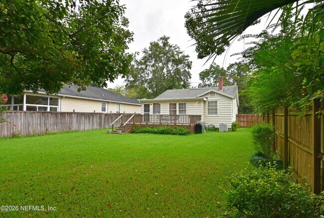 Building Photo - 1328 Ingleside Ave