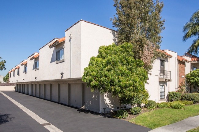 Private Garages - Casa Madrid