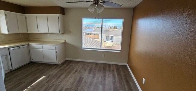 Building Photo - 825 Capehart Ct