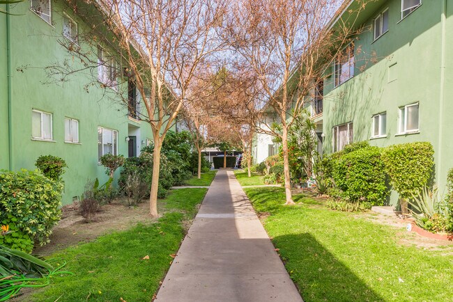 Building Photo - 227 W Alameda Ave