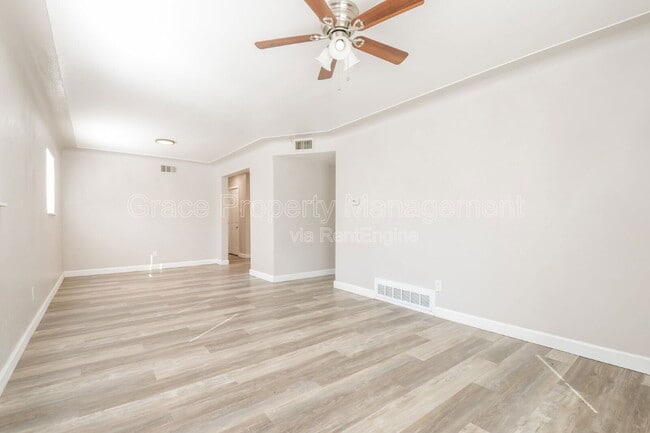 Building Photo - 1281 Victor St