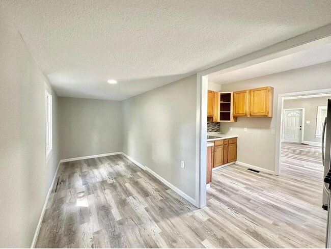 Building Photo - 2317 Lyon St