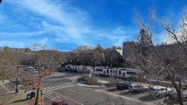 Building Photo - 1850 Beacon St