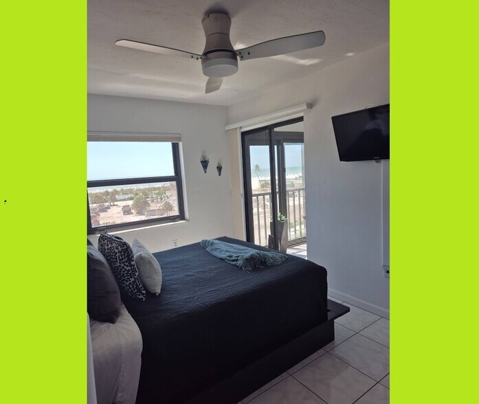 Building Photo - 6895 Estero Blvd