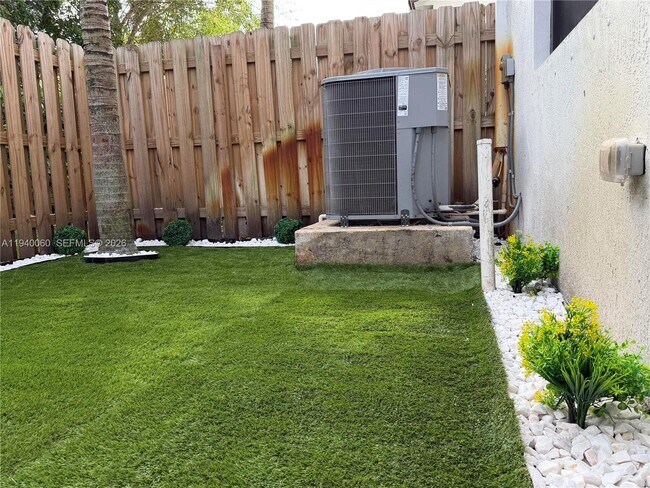 Building Photo - 211 SW 159th Ter