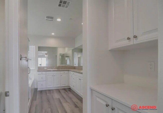 Building Photo - Stunning 4BR/3.5BA Home – 2,300 SqFt | Gated Community w/ Pool, Gym & Clubhouse | Gardener Included!