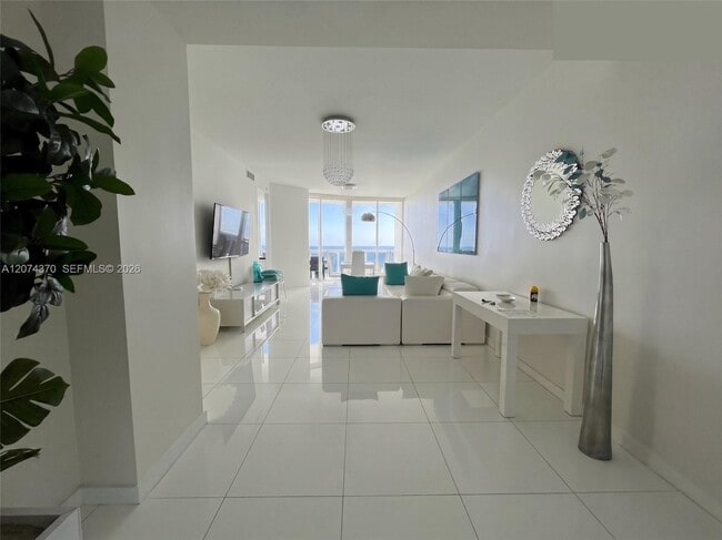 Building Photo - 18201 Collins Ave