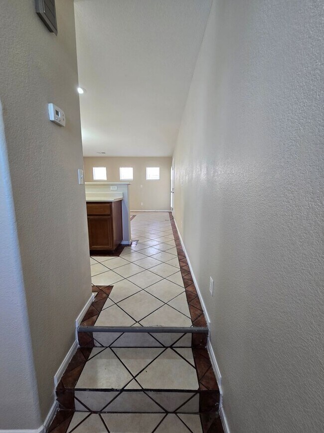 Building Photo - A Fabulous 3 Bed, 2.5 Bath, 2 Story Home W...