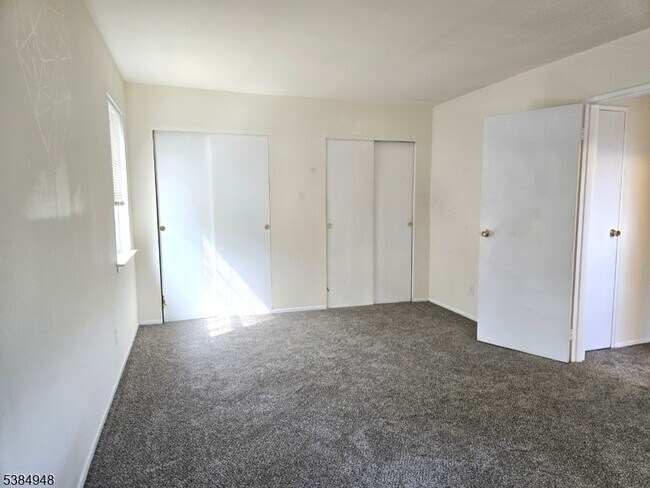 Building Photo - 1041 Ridge St