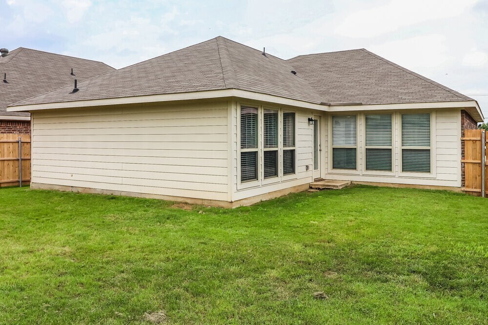 Building Photo - 11929 Long Stone Dr