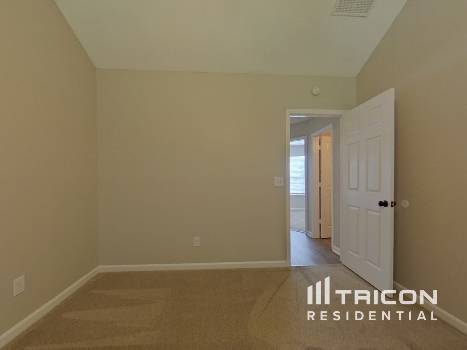 Building Photo - 7128 Hummingbird Ln
