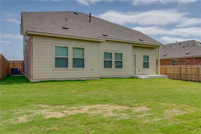 Building Photo - 6721 Hartlage St
