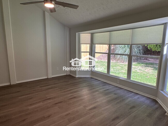 Building Photo - 4850 N Bridges Dr