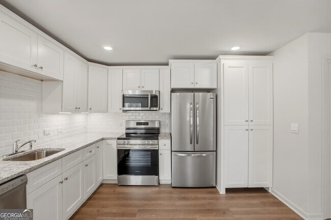 Building Photo - 428 Brookfield Dr