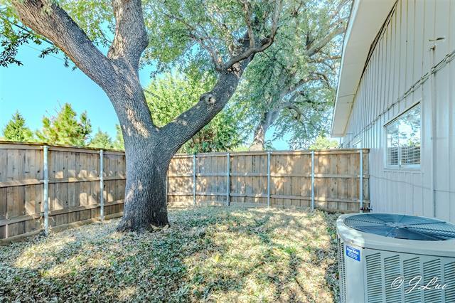 Building Photo - 7040 Briarmeadow Dr