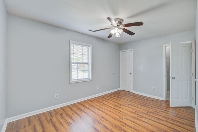 Building Photo - 3BR / 1BA Home for Rent in North Charleston – Available Now