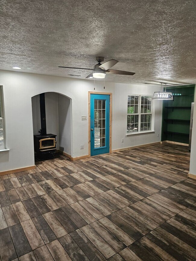 Building Photo - 5679 Hickory Fork Rd