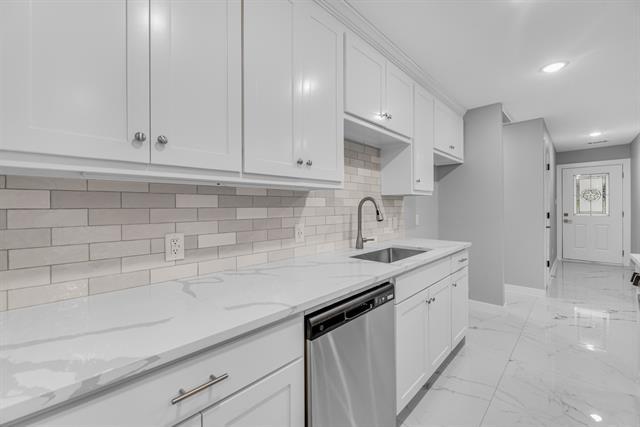 Building Photo - 313 Clearwood Dr