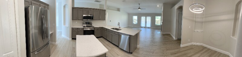 Building Photo - 12784 Chets Creek Dr N