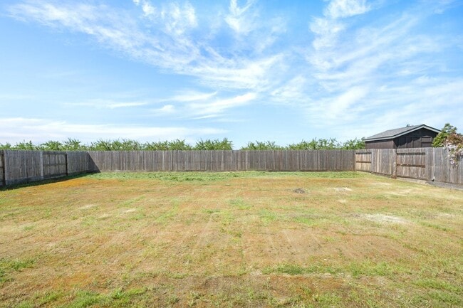 Building Photo - 1257 Rdg Crk Ests Wy