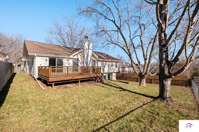 Building Photo - AVAILABLE NOW!