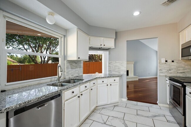 Building Photo - 128 Overbrook Dr